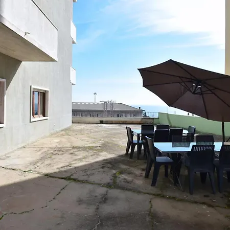 Apolonia Terrace - Lisbonbreaks * Lissabon