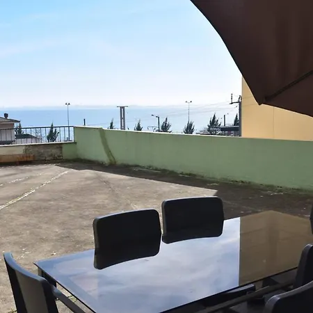 Apolonia Terrace - Lisbonbreaks Lissabon